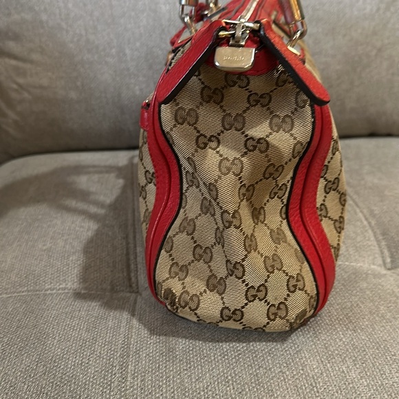 GUCCI BAG - Picture 4 of 16